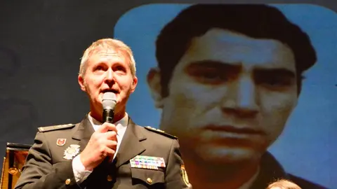 Polic&iacute;a Nacional Cuerpo acto gala aniversario bicentenario Teatro Auditorio Revell&iacute;n 2024