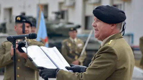 Ej&eacute;rcito militar desfile parada Caballer&iacute;a Montesa aniversario 2024
