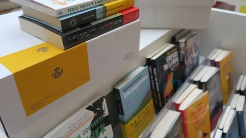 CORREOS DIA DEL LIBRO
