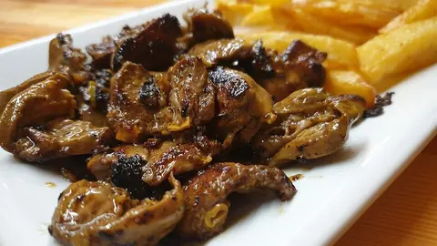 Tapa de corazones de pollo