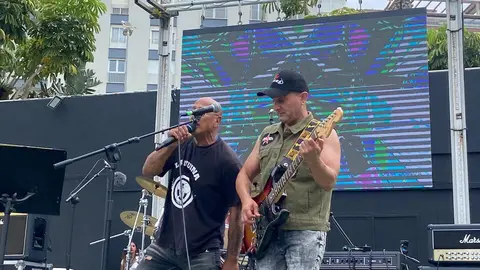 Integrantes de 'By noses' durante su concierto.