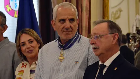 Juan Vivas recepci&oacute;n Abdelkader Chaib Al Idrissi 2024