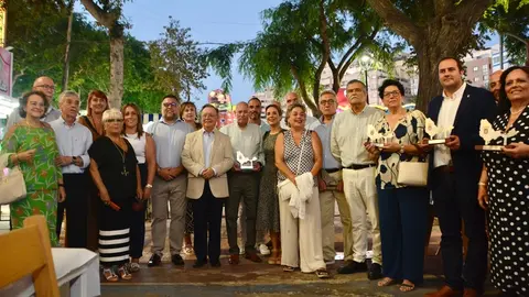 Juan Vivas recepci&oacute;n feria fiestas patronales 2024 casas regionales