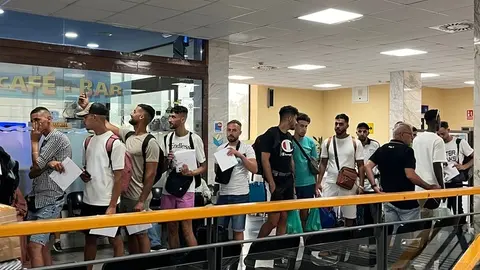 traslado-viaje-inmigrantes-ceti-estación-marítima3
