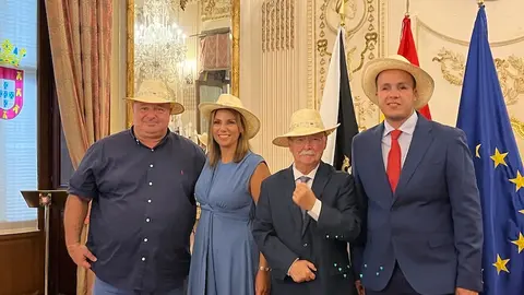 comite-paralimpico-sombrero-azman-abdalahe-once1
