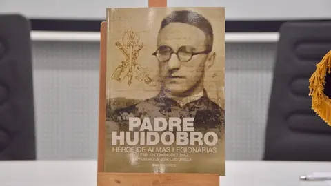Presentaci&oacute;n biblioteca libro Padre Huidobro: h&eacute;roe de almas legionarias legi&oacute;n legionarios aniversario