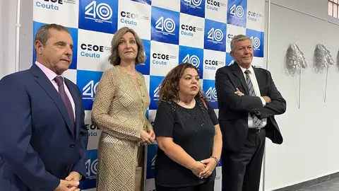 Arantxa S&aacute;nchez y Cristina P&eacute;rez, en el centro de la imagen, durante la celebraci&oacute;n de la CECE.