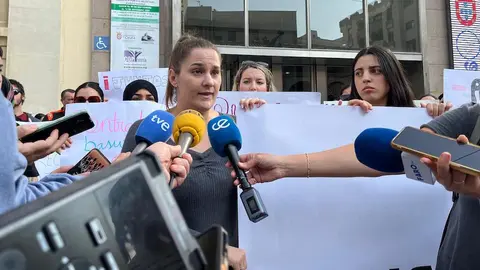 Beatriz &Aacute;vila.