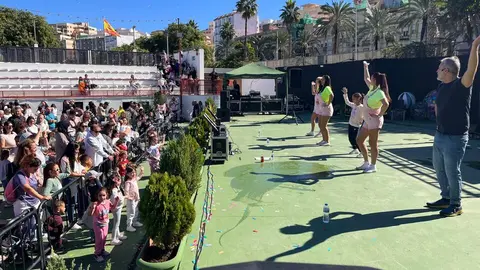 Los más peques disfrutan de la fiesta de la Mochila organizada por la Ciudad en el auditorio de la Marina20