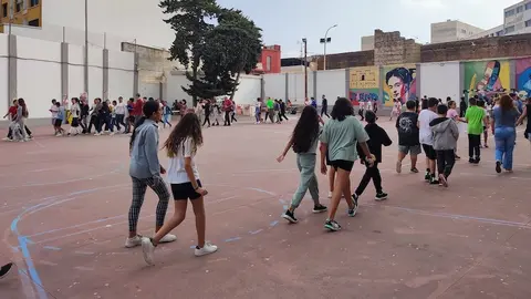 Un momento del reto solidario en el IES Almina.