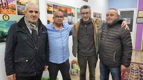 Un momento de la inauguraci&oacute;n de la exposici&oacute;n de Alas Protectoras.