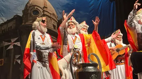 Actuación de la chirigota 'El que sale de copas'. 8