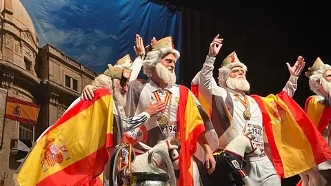 Actuación de la chirigota 'El que sale de copas'. 12