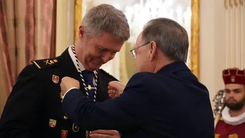 Acto de entrega de la Medalla de Oro de la Ciudad a la Polic&iacute;a Nacional.