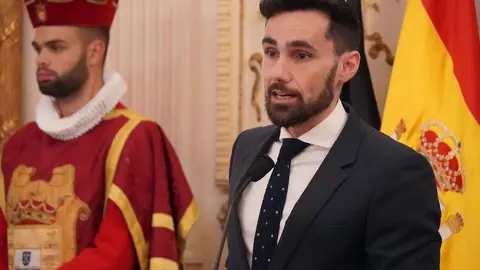Acto de entrega de la Medalla de Oro de la Ciudad a la Polic&iacute;a Nacional.