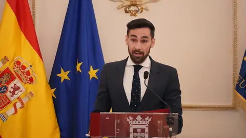 Acto de entrega de la Medalla de Oro de la Ciudad a la Polic&iacute;a Nacional.