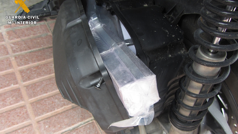 hacis oculto en moto
