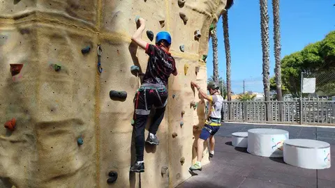 I Open de Escalada de Ceuta en el rocódromo de San Amaro18