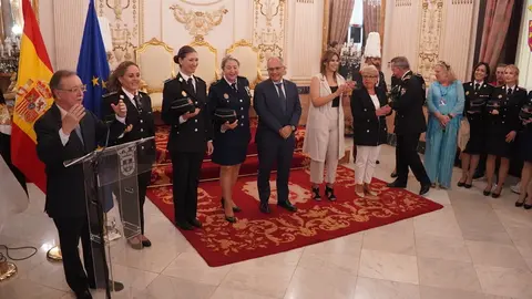 Cincuenta aniversario de la incorporaci&oacute;n de la mujer a la Polic&iacute;a Local de Ceuta (21)