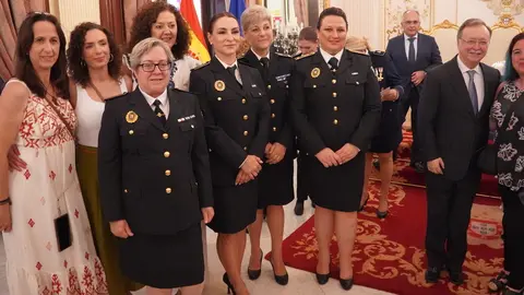 Cincuenta aniversario de la incorporaci&oacute;n de la mujer a la Polic&iacute;a Local de Ceuta (2)