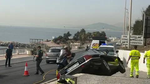 Veh&iacute;culo volcado en El Chorrillo.