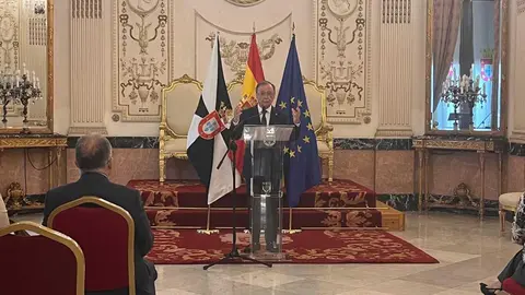 Juan Vivas en el Sal&oacute;n del Trono / M.R.
