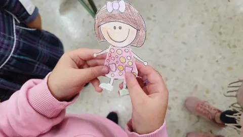 Actividades ofrecidas por M&aacute;rgenes y V&iacute;nculos para la sensibilizaci&oacute;n en el  D&iacute;a Europeo para la Protecci&oacute;n de los Ni&ntilde;os y Ni&ntilde;as contra la Explotaci&oacute;n y el Abuso Sexual (4)