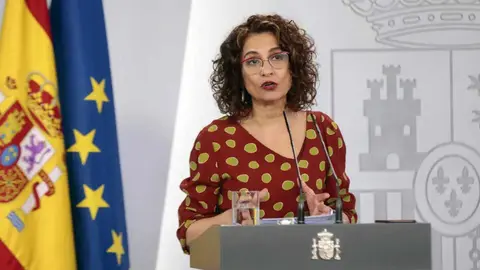 La vicepresidenta Mar&iacute;a Jes&uacute;s Montero.