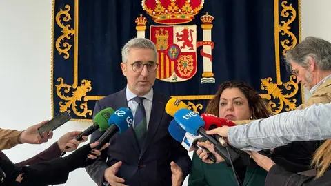 Por la izquierda, Arcadi Espa&ntilde;a y Cristina P&eacute;rez.