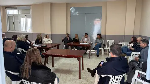 Reuni&oacute;n entre el Gobierno y los comerciantes de Had&uacute;.