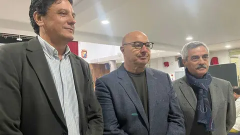 Por la izquierda, Joaqu&iacute;n Mollinedo, Nicola Cecchi y Francisco Gil.