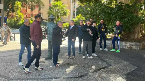 El quinto premio de la Loter&iacute;a de Navidad cae en la asociaci&oacute;n San Urbano de la Polic&iacute;a Local (4)