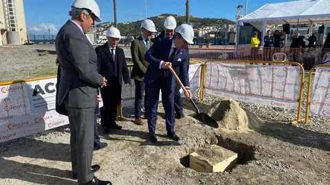 Colocaci&oacute;n de la primera piedra de la incubadora de alta tecnolog&iacute;a Odissea (1)