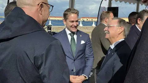 Acto de colocaci&oacute;n de la primera piedra de la incubadora tecnol&oacute;gica Odissea (2)