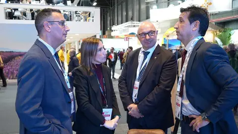 Primera jornada en FITUR 2026 Minuto de silencio por las v&iacute;ctimas de Adamuz y reuni&oacute;n con LaLiga (1)