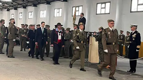 Parada militar con motivo de San Juan Bosco, patr&oacute;n de la ULOG 23 en el acuartelamiento de Otero (43)