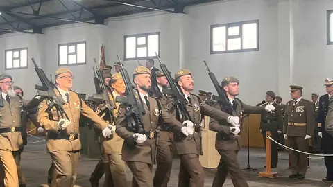 Parada militar con motivo de San Juan Bosco, patr&oacute;n de la ULOG 23 en el acuartelamiento de Otero (61)
