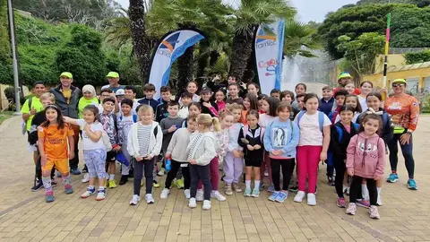 Actividad de iniciaci&oacute;n al senderismo.