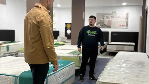 Juan de Dios, primer ganador del Rally de Compras de la C&aacute;mara de Comercio (20)
