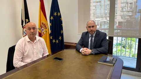 Por la izquierda, Rachid Sbihi y Miguel &Aacute;ngel P&eacute;rez Triano.