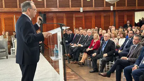 Homenaje a Juan Vivas en el 25&ordm; aniversario de su Gobierno.34