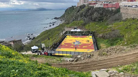  Inauguraci&oacute;n de la rehabilitada pista deportiva en El Sarchal. Una actuaci&oacute;n impulsada por LaLiga, EA Sports y la Fundaci&oacute;n Love Football, con la colaboraci&oacute;n de la Ciudad Aut&oacute;noma (3)