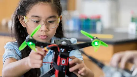 Olimpiadas Internacionales de Tecnolog&iacute;a para ni&ntilde;os robots digital laboratorio ciencia STEAM (1)