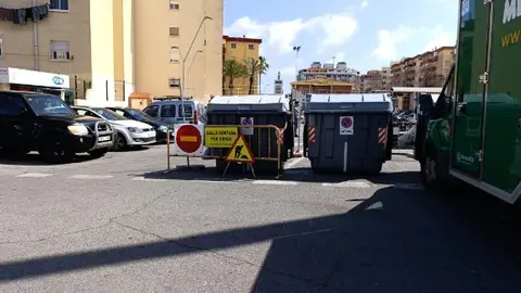 Aparcamiento cerrado por las obras en el pol&iacute;gono / Jaume Pi&ntilde;ol Salvatierra: