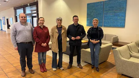 Reunion entre una afectada del SUAP, Solidaridad y el presidente de VOX / Cedida