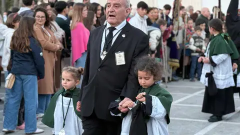 Procesi&oacute;n del Cristo de la Vera Cruz y Nuestra Se&ntilde;ora del Desamparo en la Semana Santa 2026 (40)