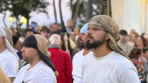 Procesi&oacute;n del Cristo de la Vera Cruz y Nuestra Se&ntilde;ora del Desamparo en la Semana Santa 2026 (49)