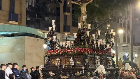 Procesi&oacute;n del Cristo de la Vera Cruz y Nuestra Se&ntilde;ora del Desamparo en la Semana Santa 2026  (14)