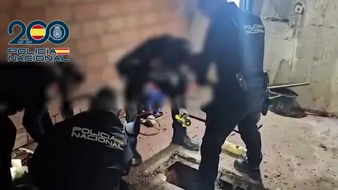 Im&aacute;genes facilitadas por la Polic&iacute;a Nacional del segundo narcot&uacute;nel encontrado en el pol&iacute;gono del Tarajal (8)