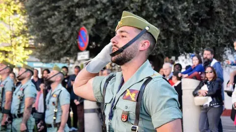 La Legi&oacute;n acompa&ntilde;a el Encuentro entre Nuestro Padre Jes&uacute;s Nazareno y la Sacrat&iacute;sima Virgen de la Esperanza en la Semana Santa 2026 (33)